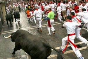 Ve španělsku, býk zabil muže během závodu Ve španělsku, býk zabil muže během závodu